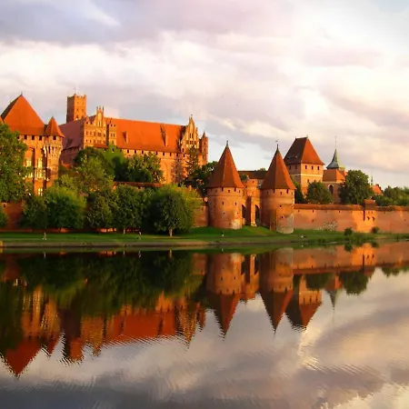 Old Town Apartment Malbork Exterior photo